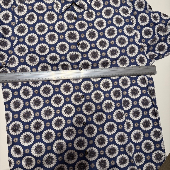 Men's Ted Baker Short Sleeve Shirt - size 4 - Picture 5 of 6